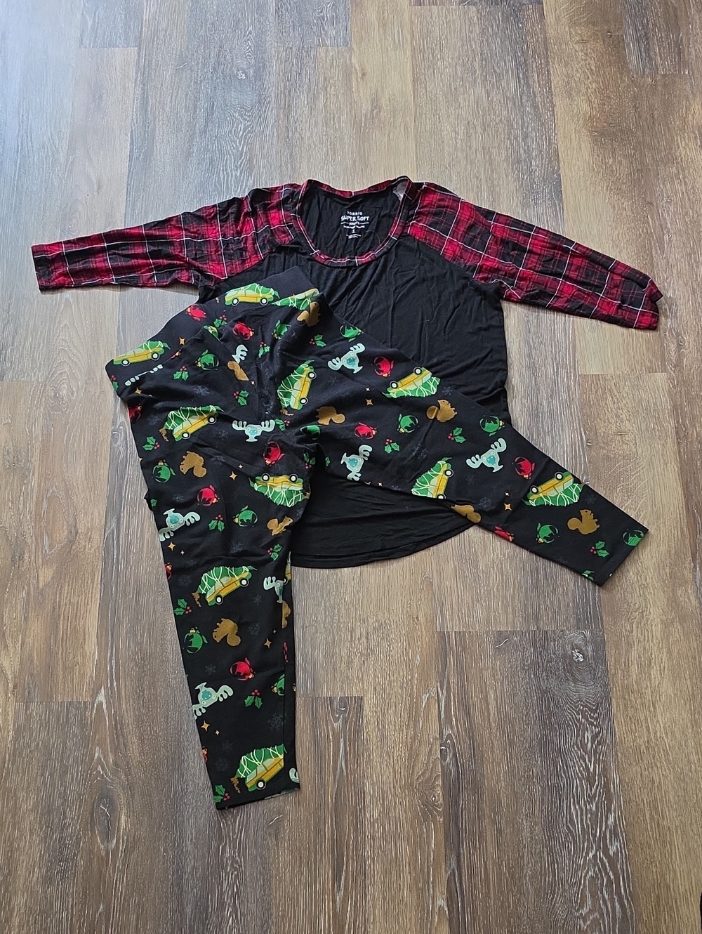 Torrid Black & Red Plaid Raglan Leggings And Top